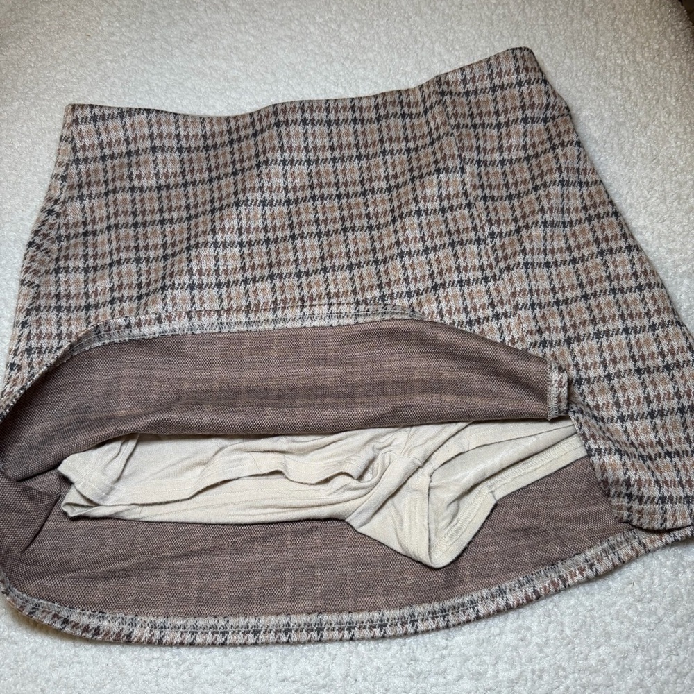American Eagle Outfitters Plaid Mini Skort - Brown and Black - Picture 2 of 6